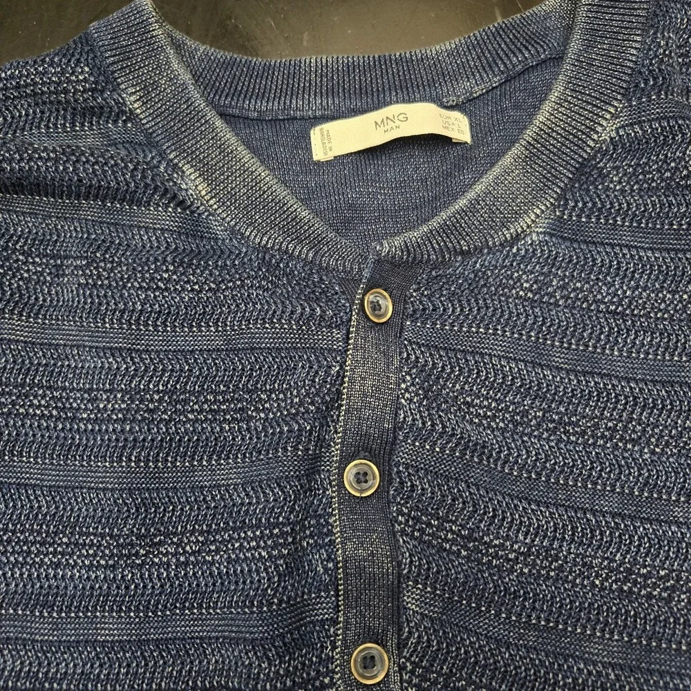 MNG Man Textured Short Sleeve Knit Shirt‎ Henley Navy Men's Large Resort Coastal